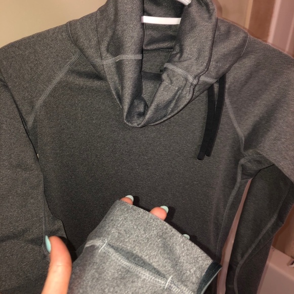 (S) Nike dri-fit running sweater - Picture 4 of 4
